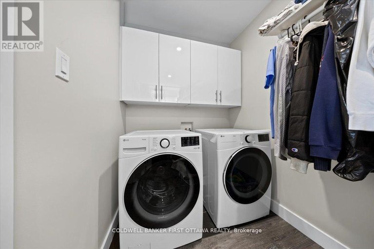 29180172/a-b-25-pennard-way/hunt-club-parkgreenboro/ottawa/ontario/K1T4C1_12