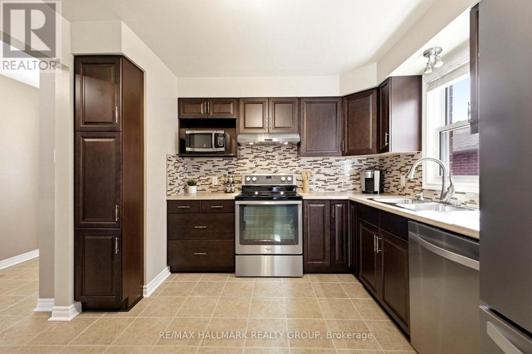 29549614/178-equestrian-drive/bridlewood/ottawa/ontario/K2M2B9_7