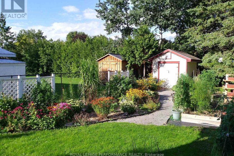 29444506/3864-carp-road/carp/ottawa/ontario/K0A1L0_42