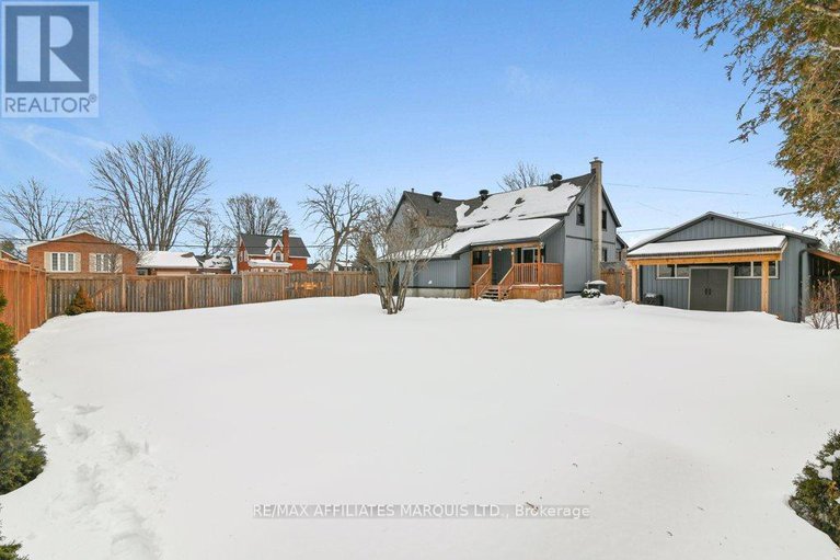 29404761/70-augusta-street/morrisburg/south-dundas/ontario/K0C1X0_24