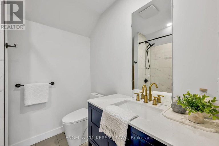 28979624/22-harvard-avenue/old-ottawa-south/ottawa/ontario/K1S4Z3_24