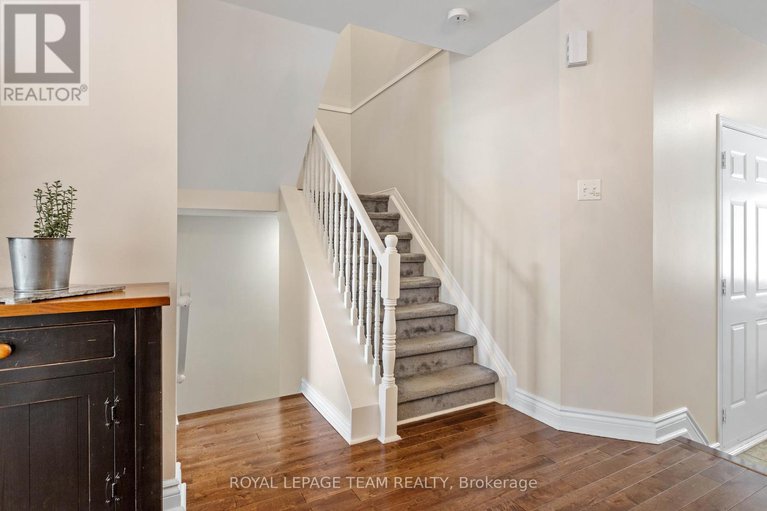 28754665/221-longshire-circle/longfields/ottawa/ontario/K2J4K8_5