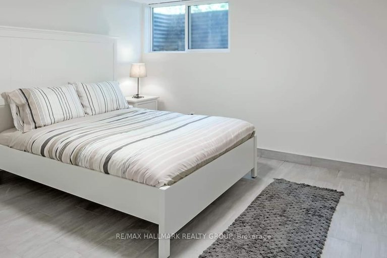 29054397/70-varley-drive/beaverbrook/ottawa/ontario/K2K1H2_30