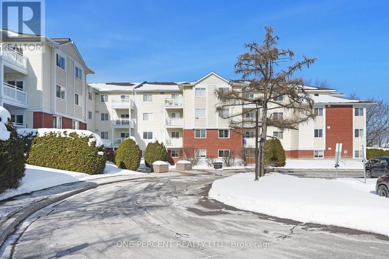 29376379/303-270-lorry-greenberg-drive/hunt-club-parkgreenboro/ottawa/ontario/K1T3K2_3