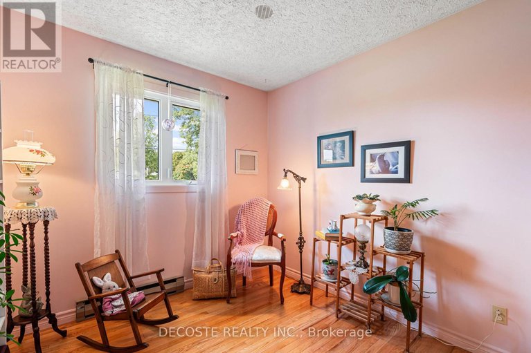 28905989/3527-county-road-34-road/champlain-twp/champlain/ontario/K0B1R0_16