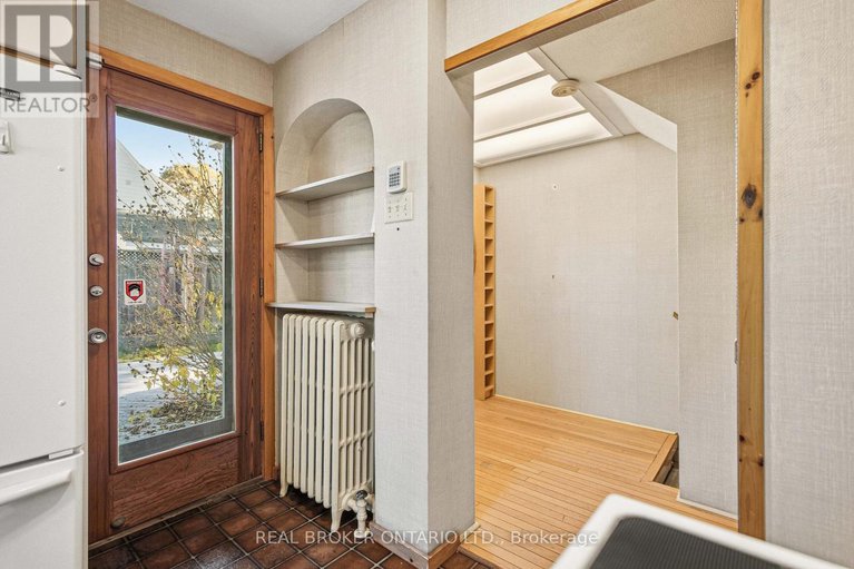 29056029/43-reid-avenue/civic-hospital/ottawa/ontario/K1Y1S5_16