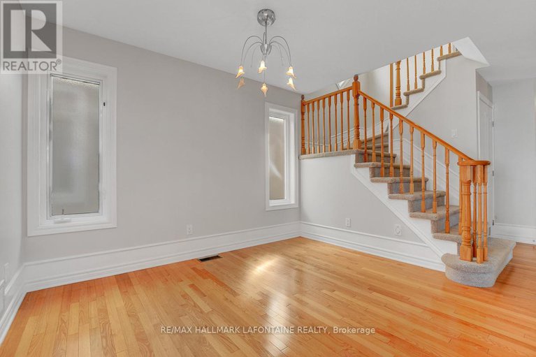 28939989/919-scala-avenue/notting-hillsummerside/ottawa/ontario/K4A4M7_7