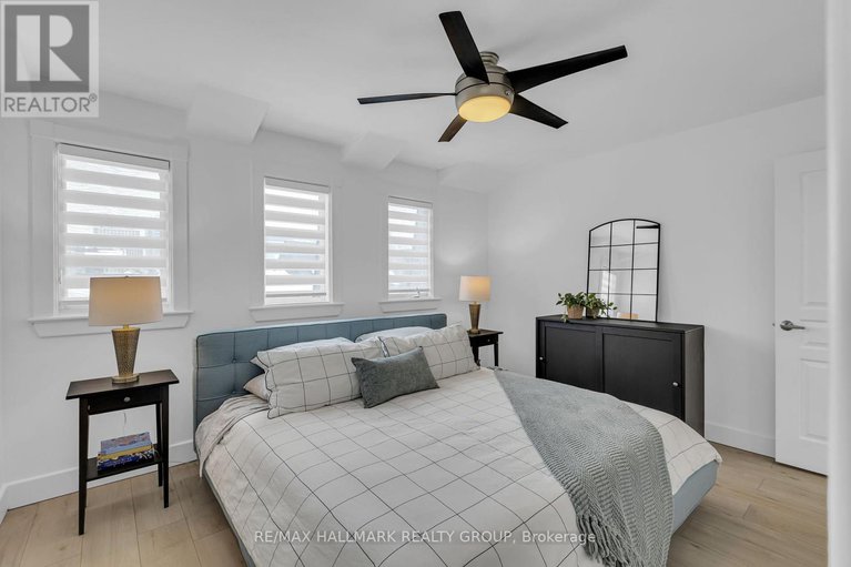 28335496/b301-124-guigues-avenue/lower-townbyward-market/ottawa/ontario/K1N5H7_35