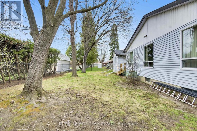 29677931/4-headingly-crescent/manordale/ottawa/ontario/K2G0Y3_35