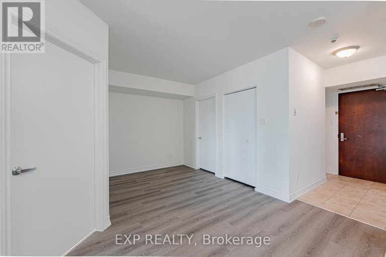 28610702/302-200-rideau-street/sandy-hill/ottawa/ontario/K1N5Y1_17