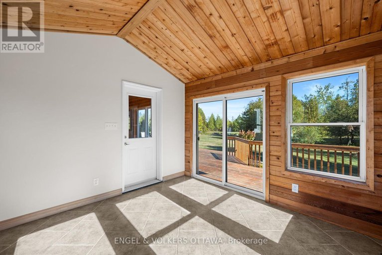 28882323/4682-beckwith-boundary-road/rideau-twp-south-to-roger-stevens-drive/ottawa/ontario/K0A1B0_20