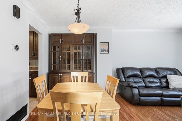 29358696/1853-brousseau-crescent/chateauneuf/ottawa/ontario/K1C2Y5_7