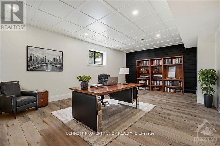 28166284/3978-squire-road/south-glengarry-charlottenburgh-twp/south-glengarry/ontario/K0C1B0_23