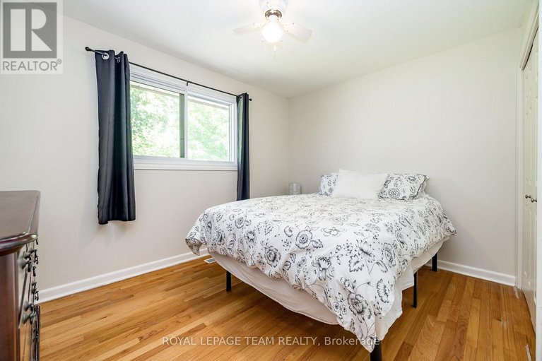 29282767/2740-moncton-road/queensway-terrace-north/ottawa/ontario/K2B7W1_13