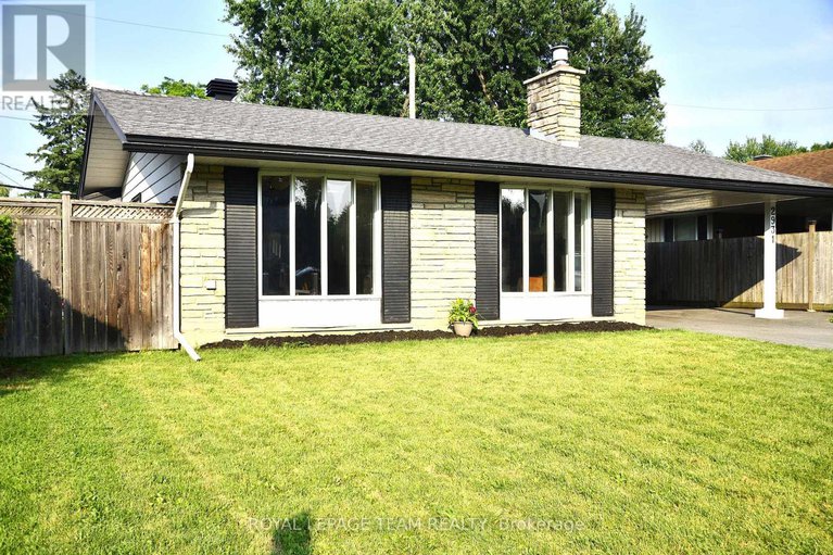28613044/2931-southmore-drive-e/riverside-park-south/ottawa/ontario/K1V6Z6_1
