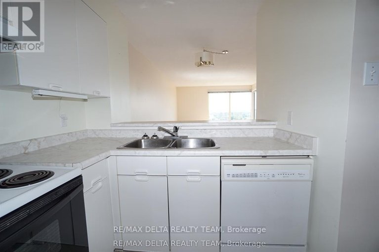 29578403/1506-545-st-laurent-boulevard/viscount-alexander-park/ottawa/ontario/K1K4H9_9