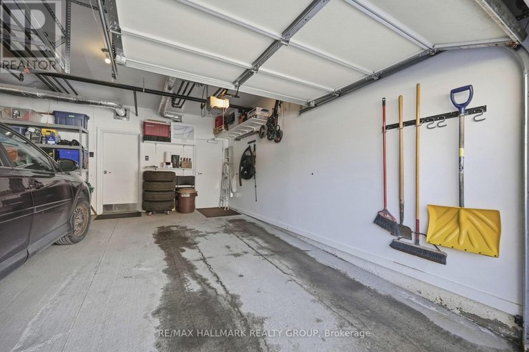 29392993/404-215-titanium-private/convent-glen-north/ottawa/ontario/K1C0B7_24