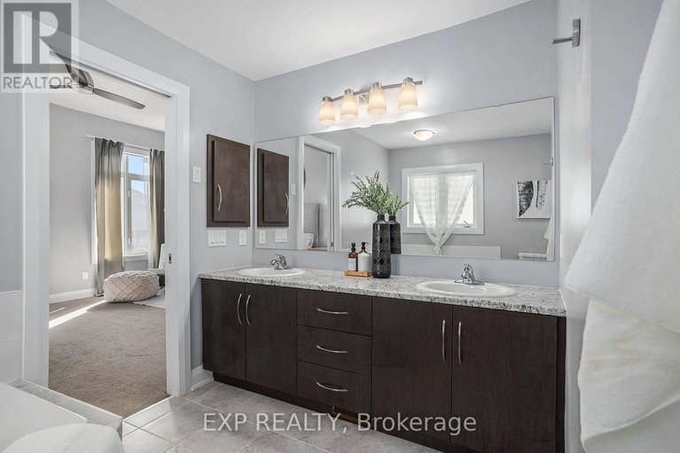 28984047/125-stonemeadow-drive/bridlewood/ottawa/ontario/K2M0H5_23