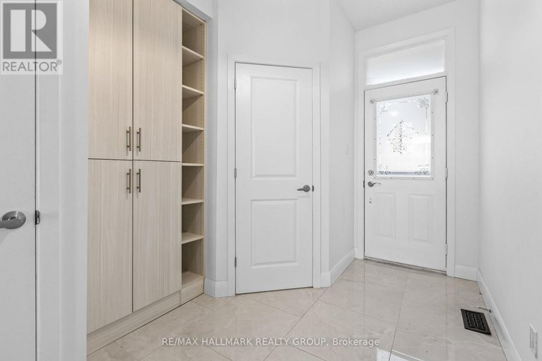 29546606/988-lucille-way/notting-hillsummerside/ottawa/ontario/K4A4J2_4