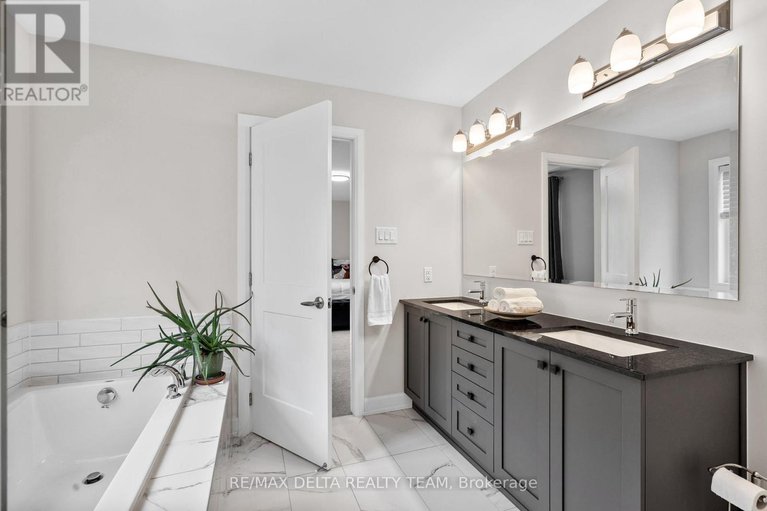 28323311/820-mercier-crescent/orleans-village/ottawa/ontario/K1W0N6_23