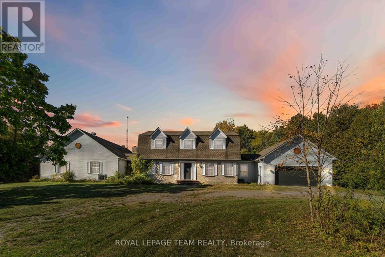 28940177/910-bolton-road/north-grenville-twp-kemptville-south/north-grenville/ontario/K0G1N0_1