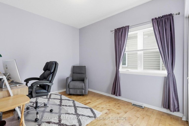 29367995/303-rustic-hills-crescent/springridgeeast-village/ottawa/ontario/K4A5A5_12