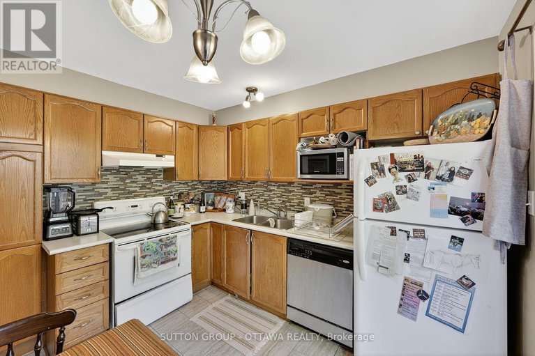 28992847/1473-launay-avenue/fallingbrookpineridge/ottawa/ontario/K4A3R9_14
