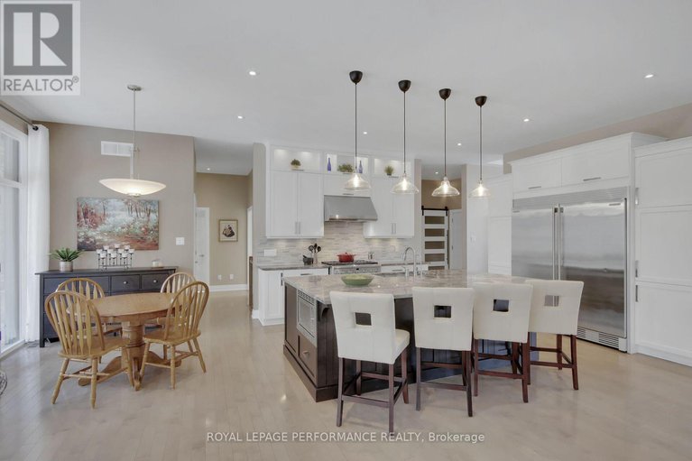 27902978/7412-blue-water-crescent/osgoode-twp-north-of-reg-rd-6/ottawa/ontario/K4P0C8_8