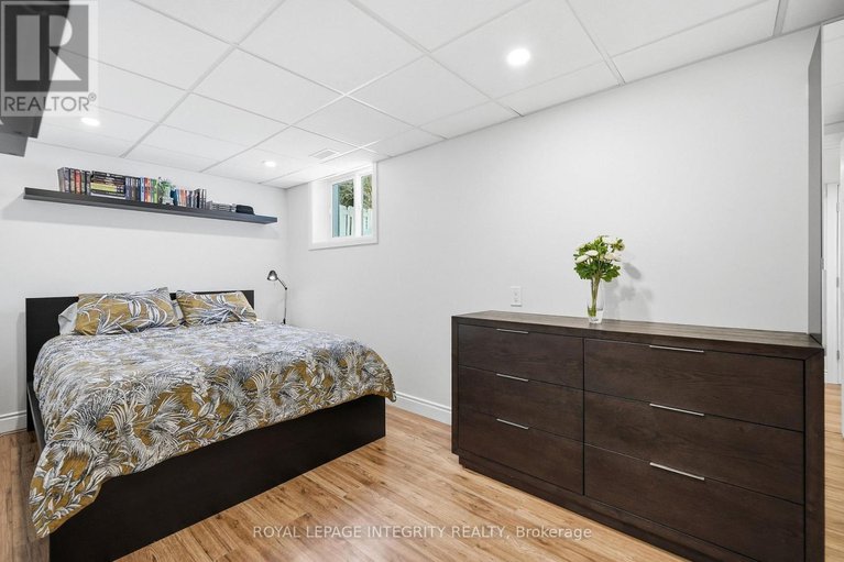 29381594/1456-michaelsem-street/chateauneuf/ottawa/ontario/K1C7C3_37