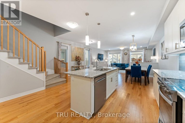 29458298/4031-kelly-farm-drive/blossom-parkkemp-parkfindlay-creek/ottawa/ontario/K1T0R6_14