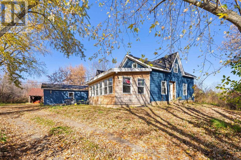 29050671/3749-donnelly-drive/rideau-twp-s-of-reg-rd-6-w-of-mccordick-rd/ottawa/ontario/K0G1B0_2