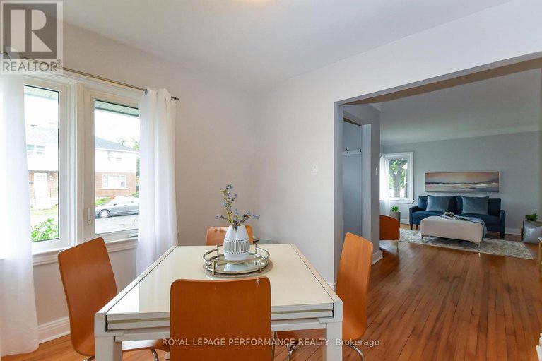 28902188/274-queen-mary-street/overbrookcastle-heights/ottawa/ontario/K1K1X2_9