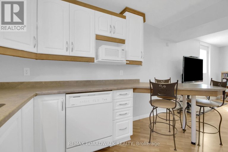 29638763/6658-benoit-street/chateauneuf/ottawa/ontario/K1C1J6_24