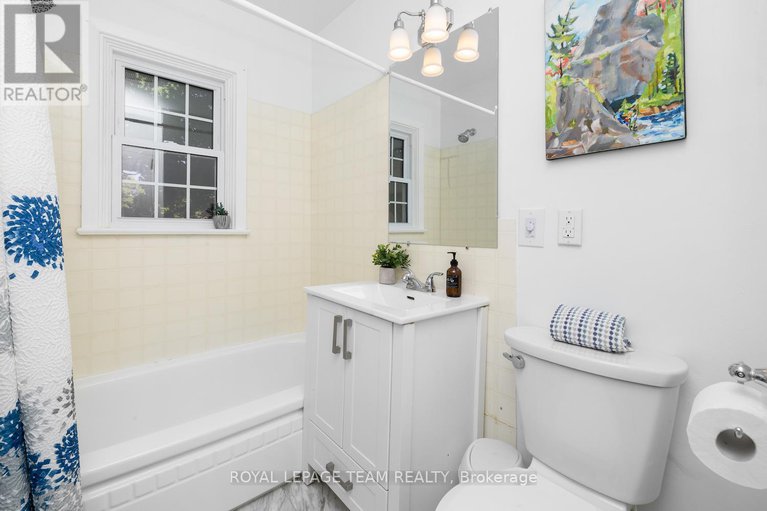 28819009/5515-millview-street/manotick-long-island-nicholls-island/ottawa/ontario/K4M1J3_13