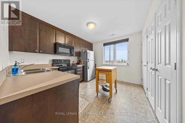 29463572/232-shanly-private/stonebridge/ottawa/ontario/K2J5X6_13