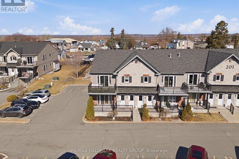 29582126/401-201-eliot-street/town-of-rockland/clarence-rockland/ontario/K4K0G5_28