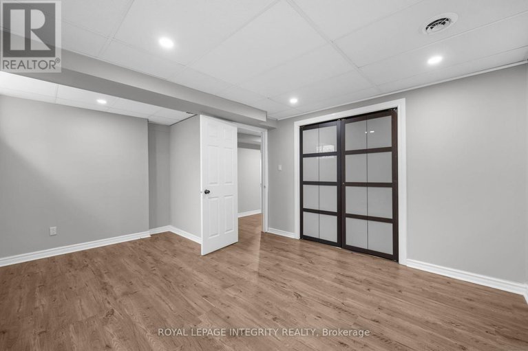 28586638/4463-shoreline-drive/riverside-southgloucester-glen/ottawa/ontario/K1V1R7_32