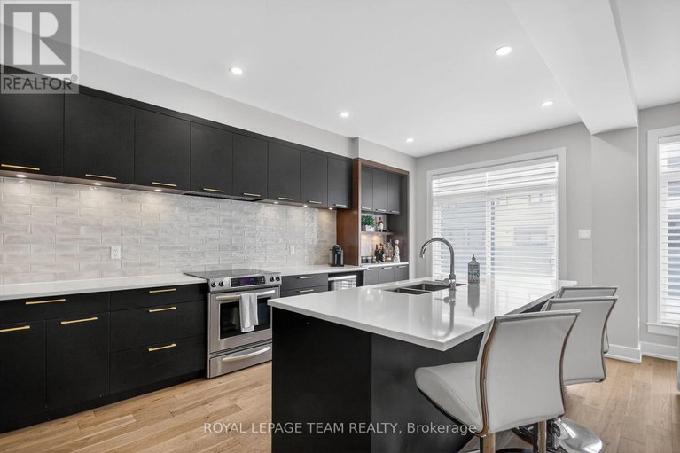 29410673/988-beckton-heights/stittsville-south/ottawa/ontario/K2S2X6_42