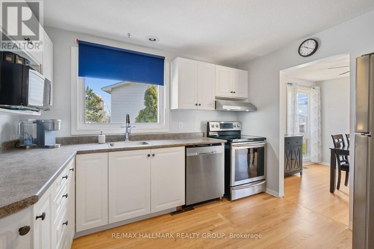 28228944/1811-applegrove-court/beacon-hill-south/ottawa/ontario/K1J6S4_10
