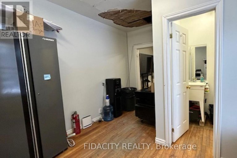 29183008/87-richmond-road/westboro-south/ottawa/ontario/K1Z6V8_3