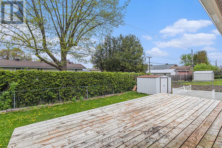 28309030/53-viewmount-drive/meadowlandscrestview/ottawa/ontario/K2G3C4_15