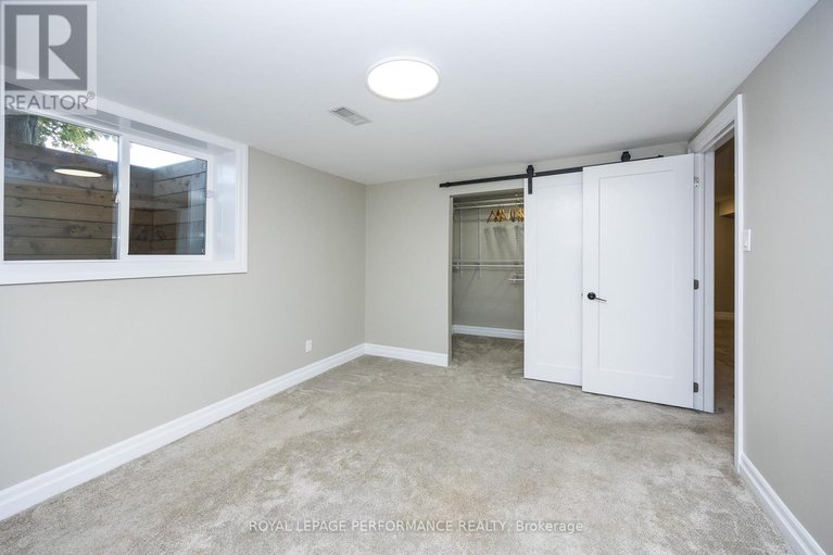 28604783/1398-jamison-avenue-s/bilberry-creekqueenswood-heights/ottawa/ontario/K1E1J5_35