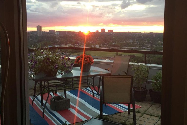 29361379/ph4-158a-mcarthur-avenue/vanier/ottawa/ontario/K1L7E7_29