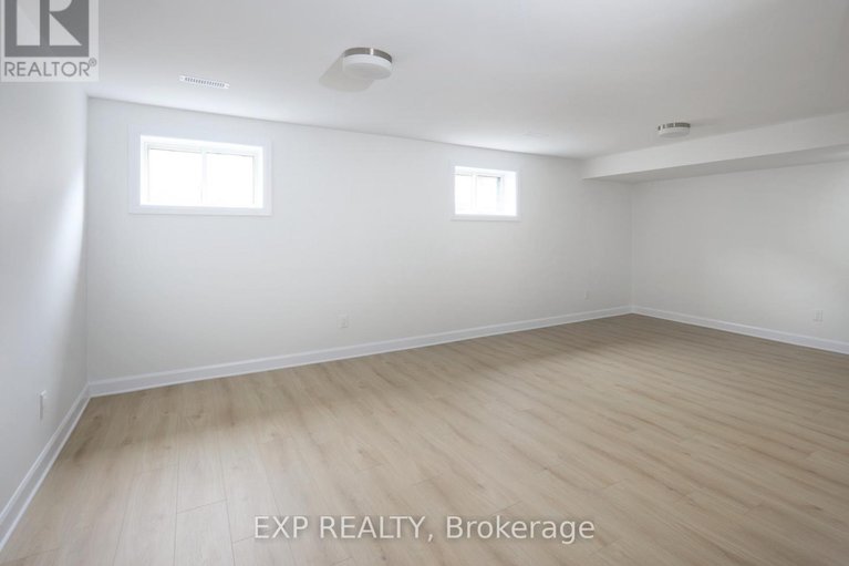 29430265/503-roundhouse-crescent/stittsville-south/ottawa/ontario/K2S3G8_14