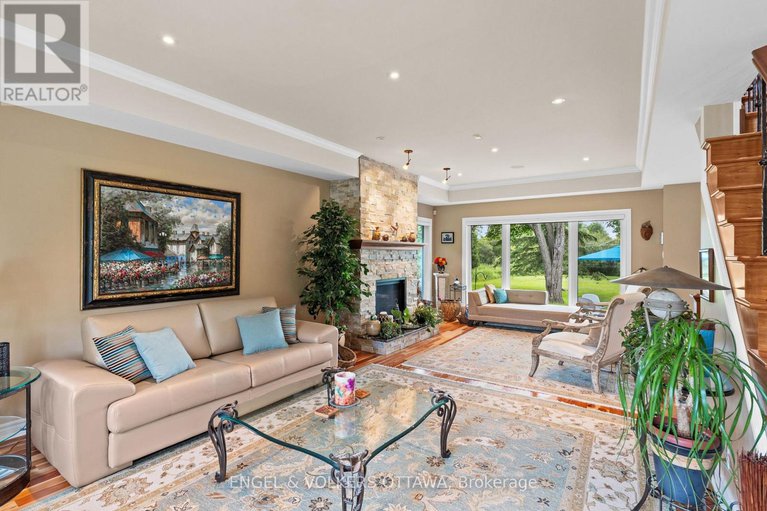 28485285/24-doris-avenue/blossom-parkkemp-parkfindlay-creek/ottawa/ontario/K1T3W8_4