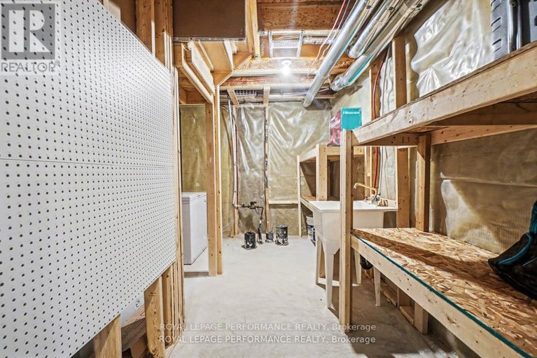 29674267/372-aquaview-drive/avalon-east/ottawa/ontario/K4A5K5_39