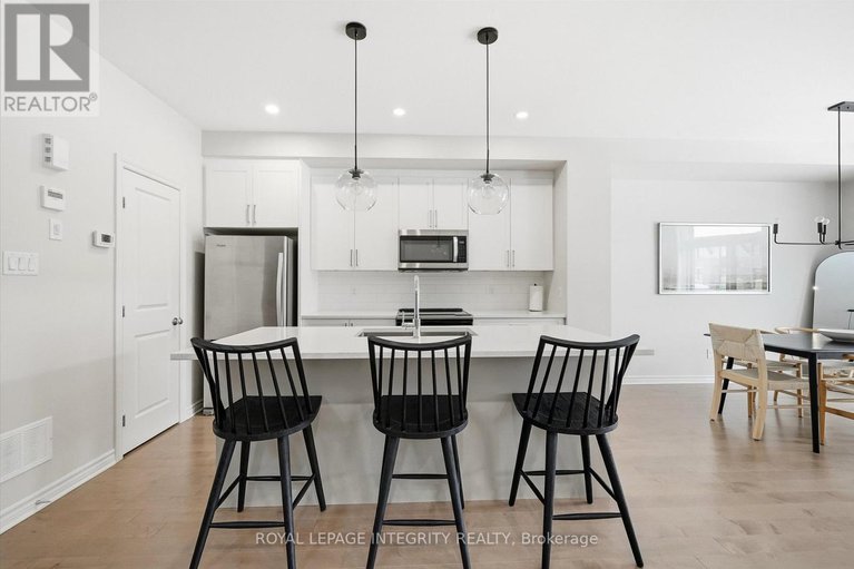 29307489/518-stadacone-row/camelot/ottawa/ontario/K4A1J8_8