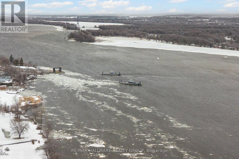 29474236/2601-regional-road-174-road/cumberland-village/ottawa/ontario/K4C1R2_32