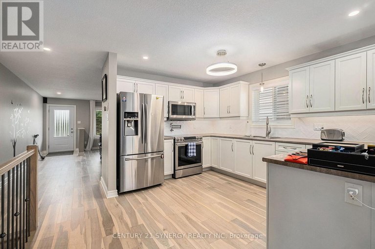 29621618/457-honeyborne-street/mississippi-mills-ramsay-twp/mississippi-mills/ontario/K0A1A0_8