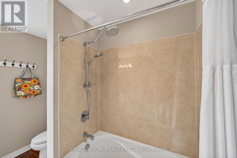 28869608/5558-south-island-park-drive/manotick-long-island-nicholls-island/ottawa/ontario/K4M1J2_38